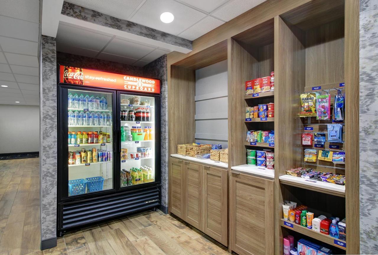 Candlewood Suites Winchester By Ihg Buitenkant foto