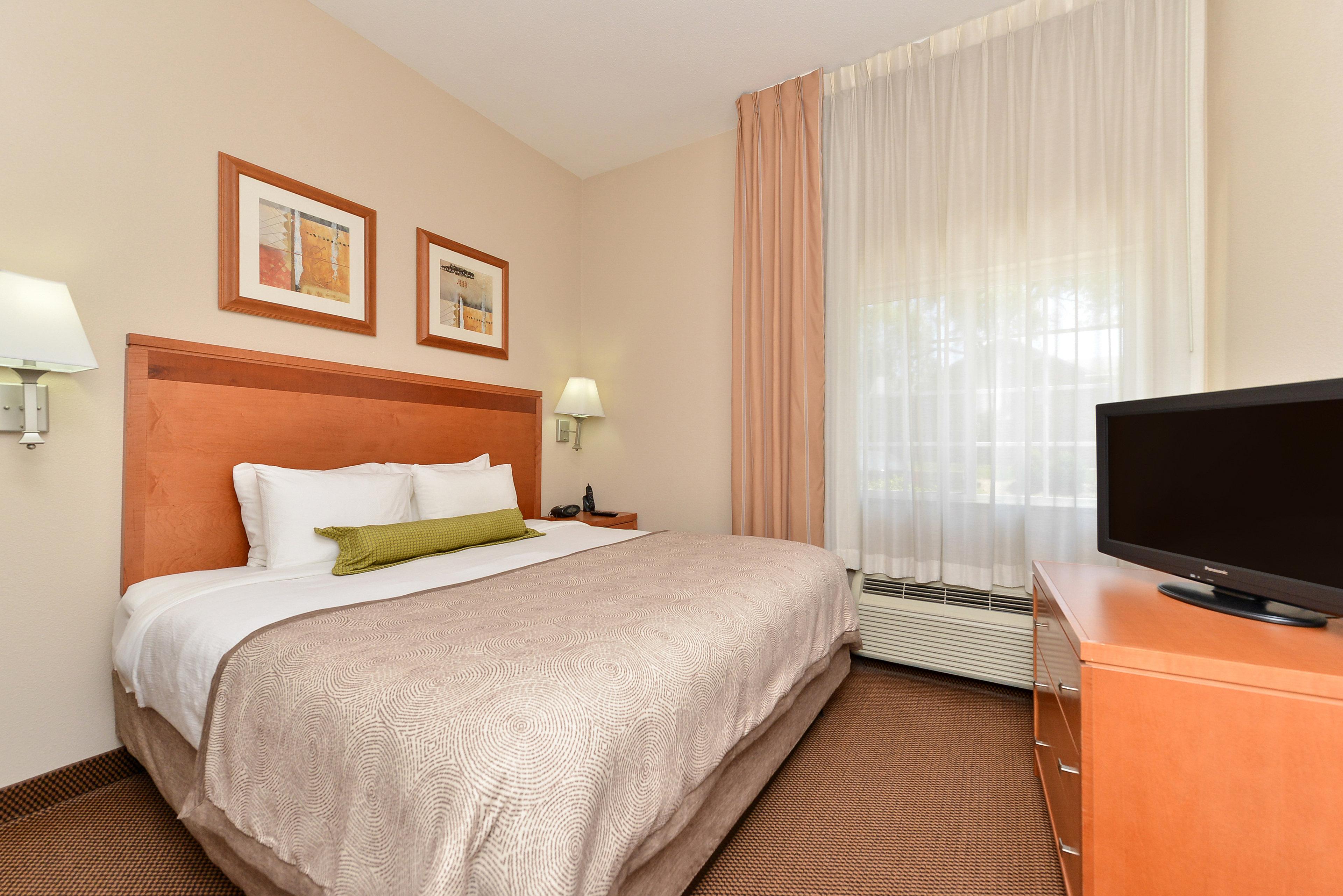Candlewood Suites Winchester By Ihg Buitenkant foto