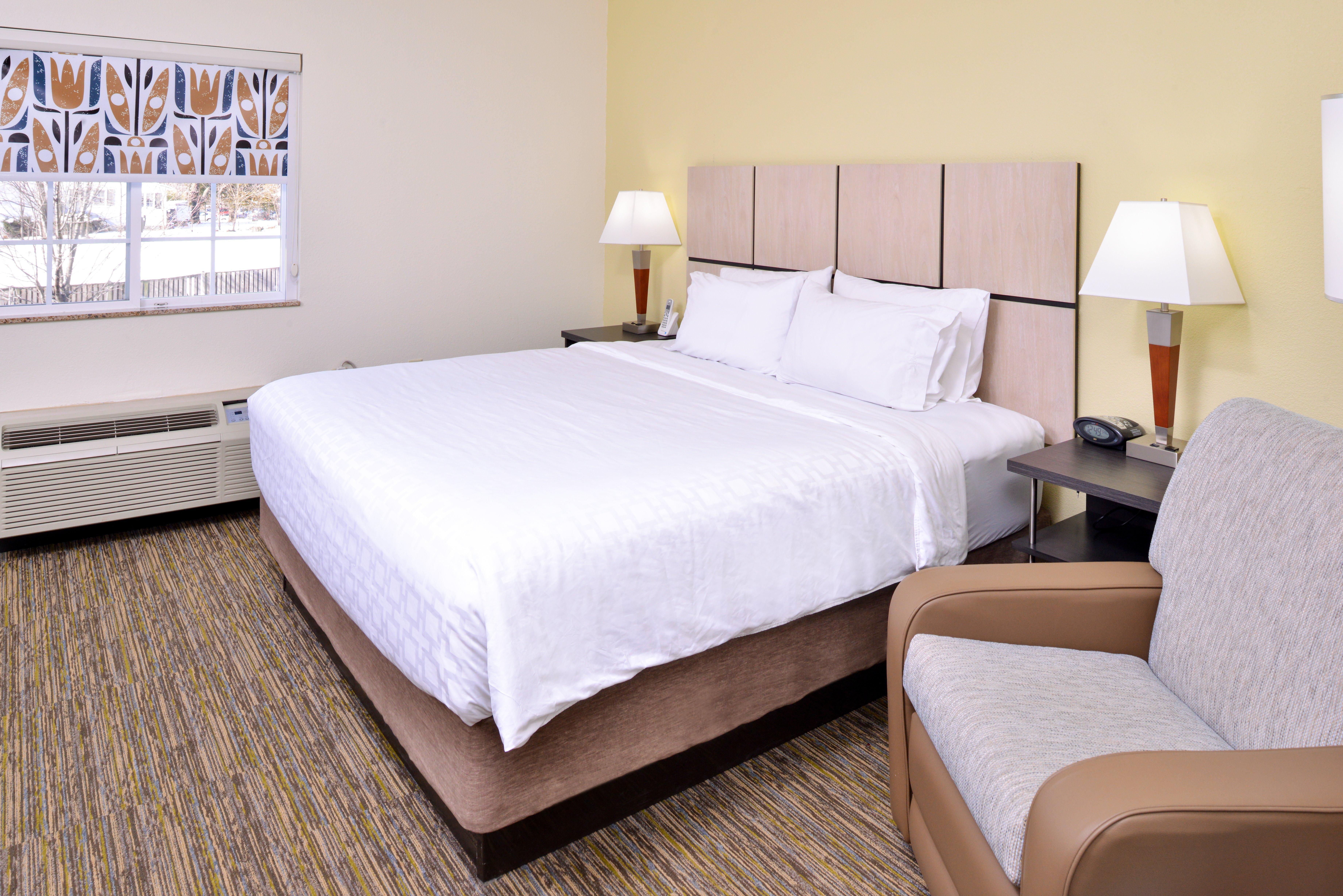 Candlewood Suites Winchester By Ihg Buitenkant foto