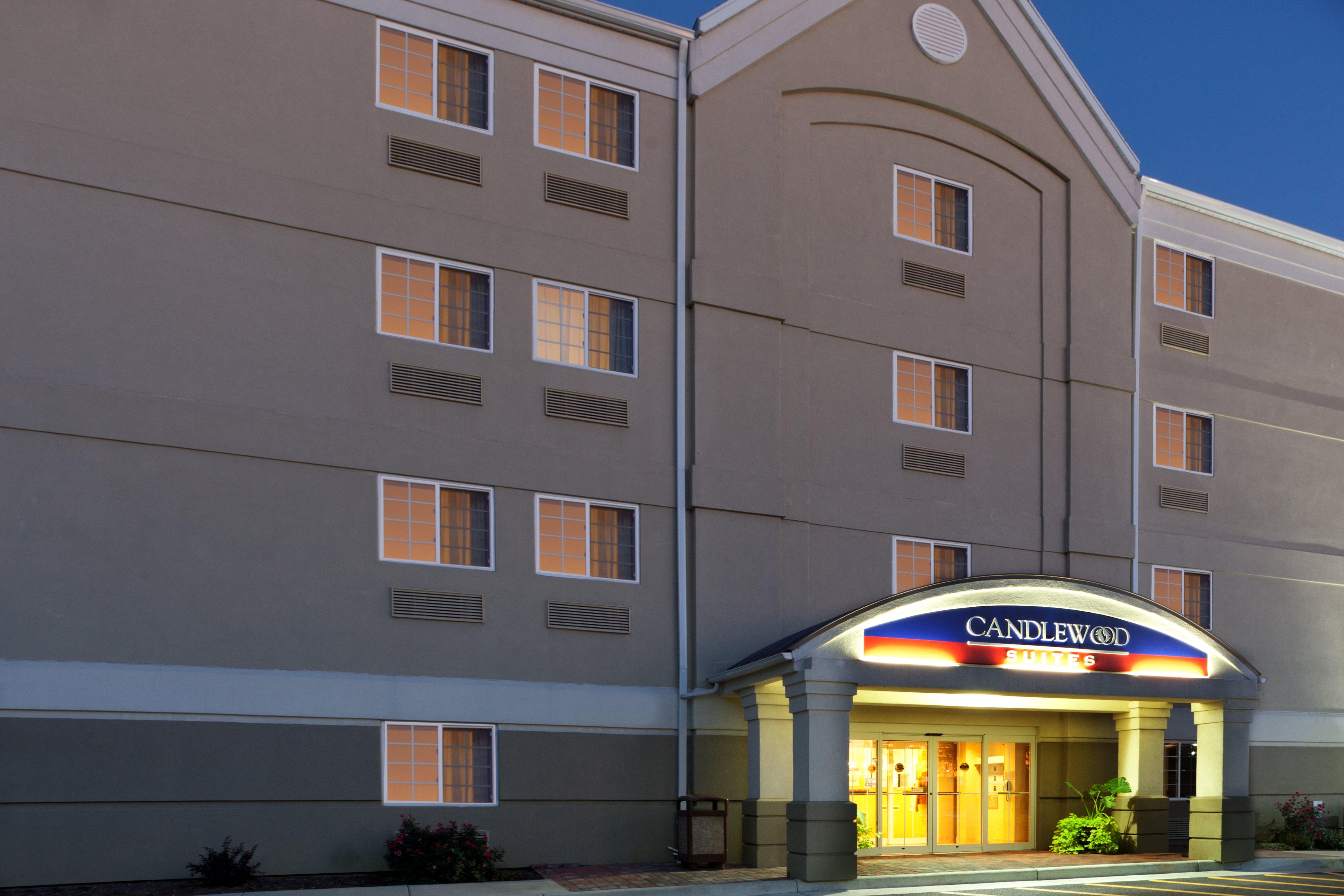 Candlewood Suites Winchester By Ihg Buitenkant foto